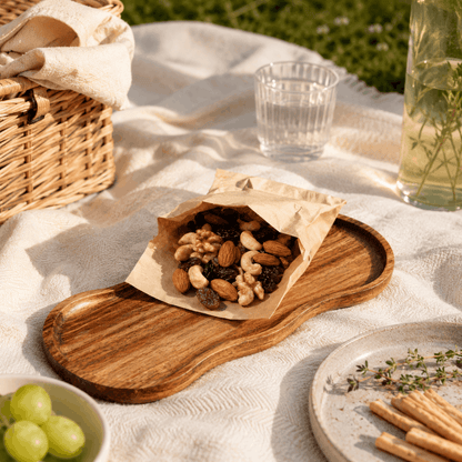 Houten Borrelplank – Organisch Design voor Tapas en Serveren